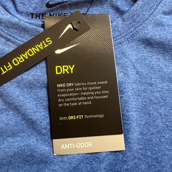 Nike Men's Dri-Fit Anti-Odor Blue Athletic T-Shirt - Picture 3 of 5